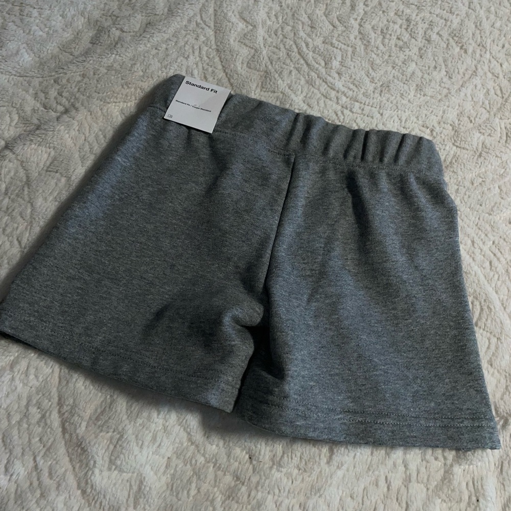 NEW NWT GIRLS NIKE GRAY SHORTS. NO DISCOUNT ON THIS ITEM - Picture 6 of 13